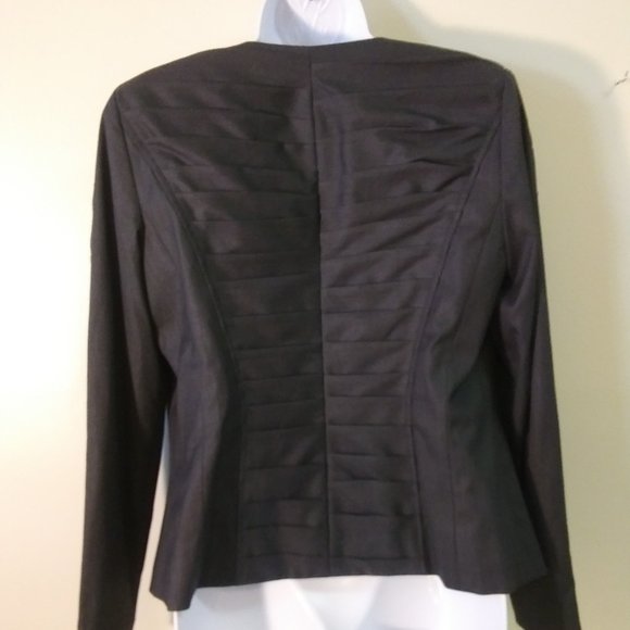 NWT Doncaster dark gray pleated jacket - size 4 - Picture 4 of 8